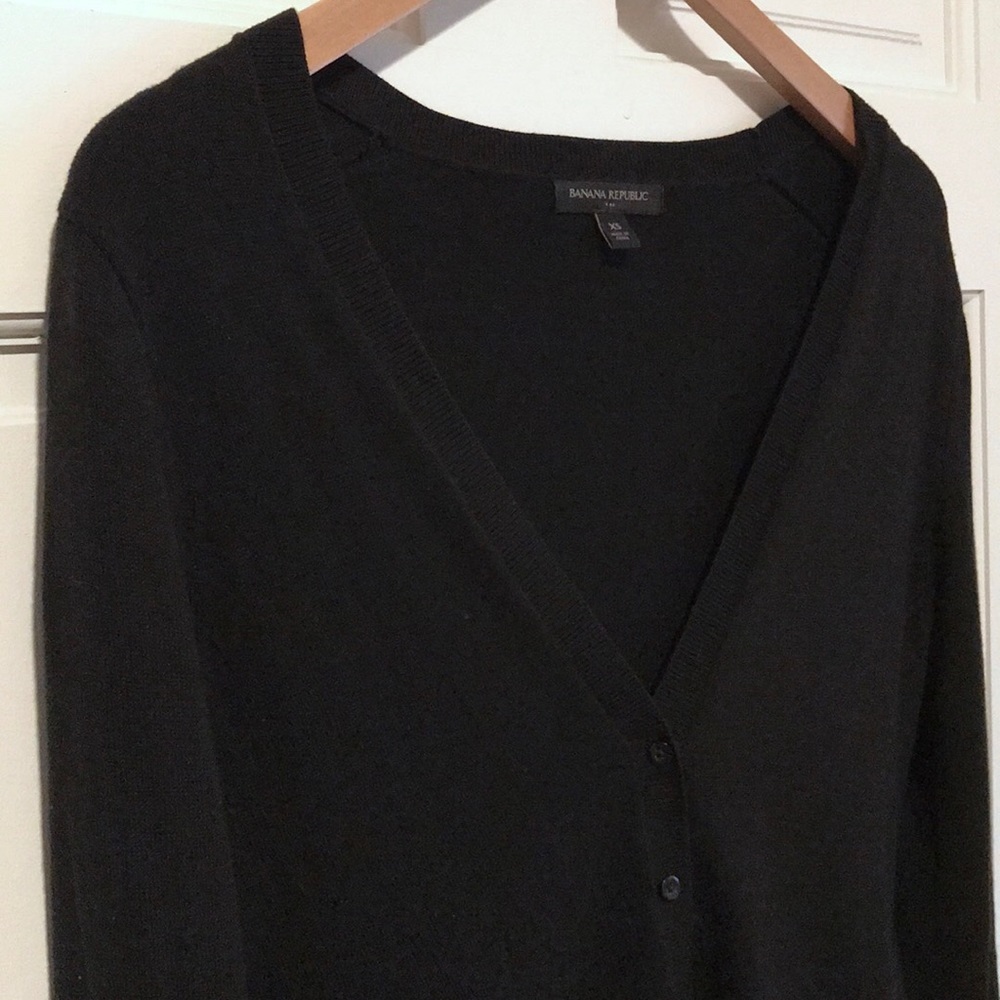 Banana Republic v-neck cardigan